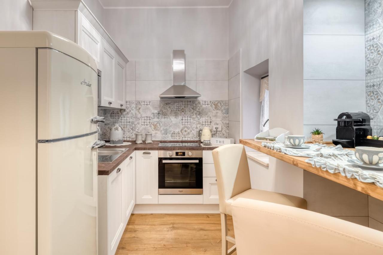 Luxury Stars In Rome - Andromeda Apartment In Colosseum Ngoại thất bức ảnh